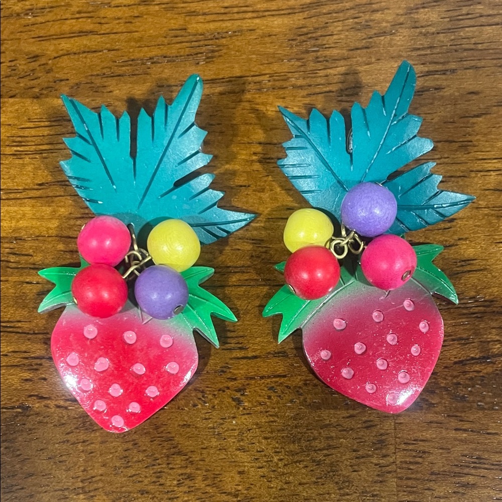 Vibrant Berry Cluster Earrings